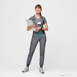 Figs Graphite scrub set Casma top, Zamora Jogger bottoms